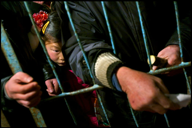 Michael Christopher Brown-Traveling Circus, Cina 2005.jpg